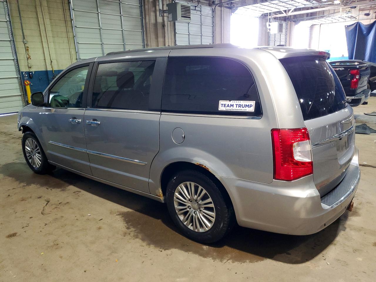 Chrysler Minivan Touring L