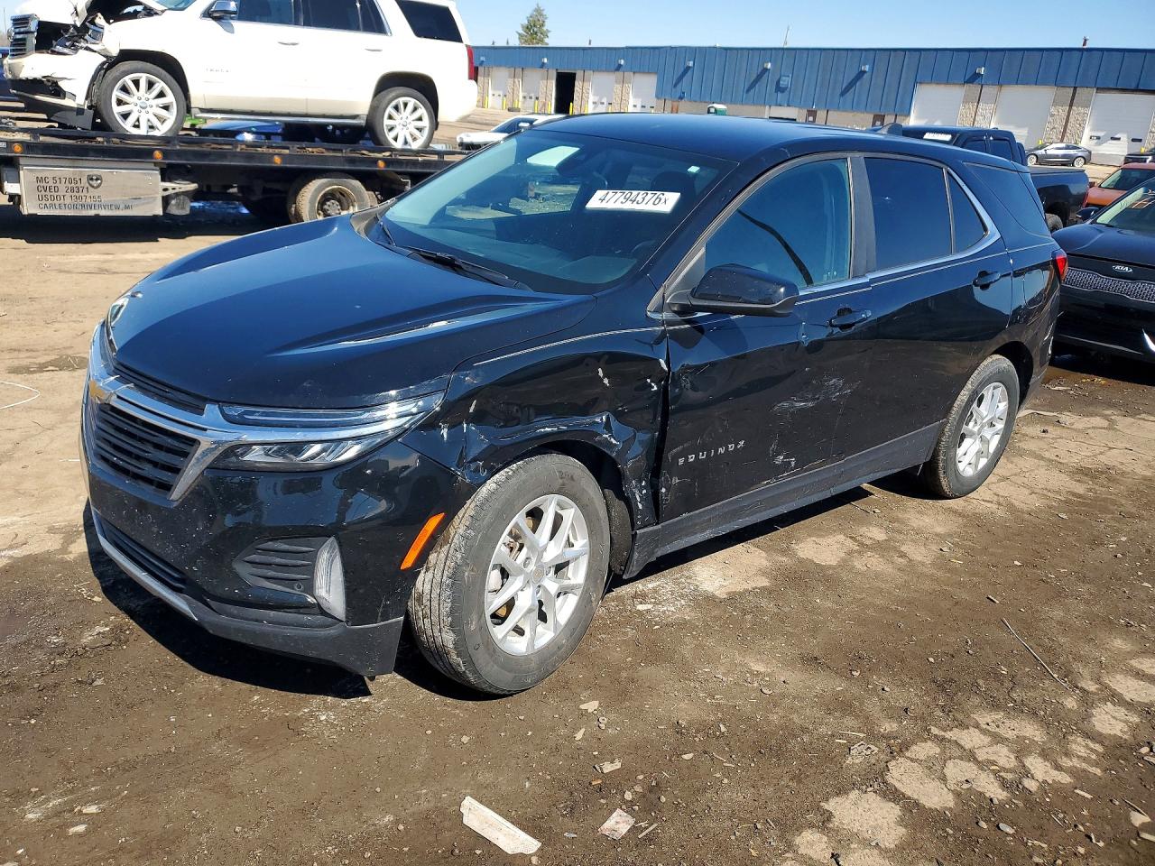Salvage Chevrolet Equinox Image