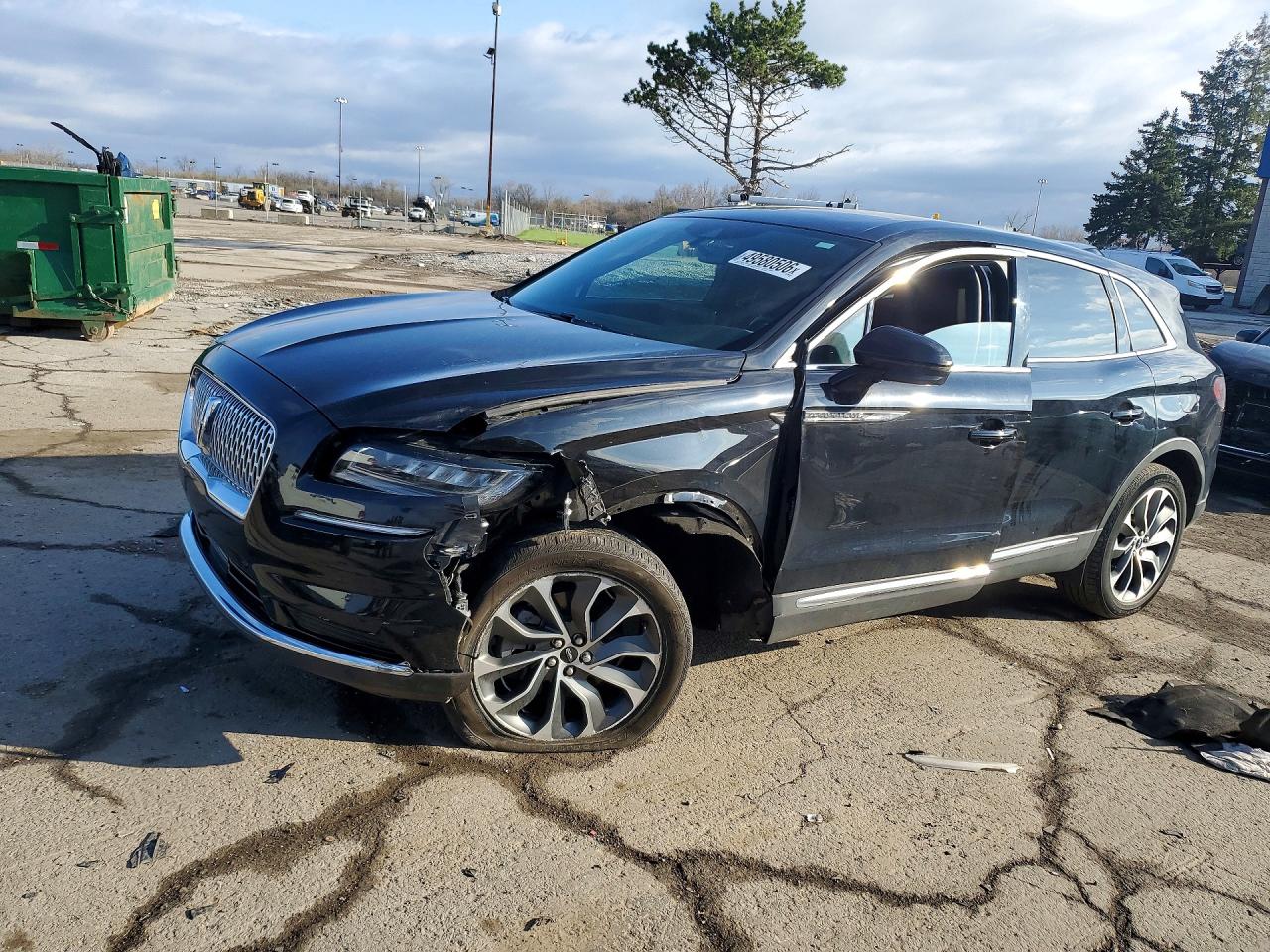 Salvage Lincoln Nautilus Image