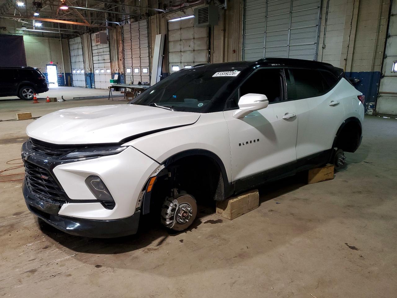 Salvage Chevrolet Blazer Image
