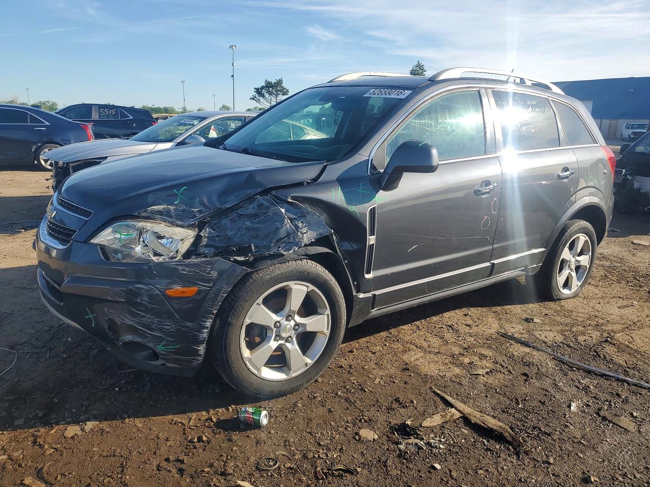 Salvage Chevrolet Captiva Image