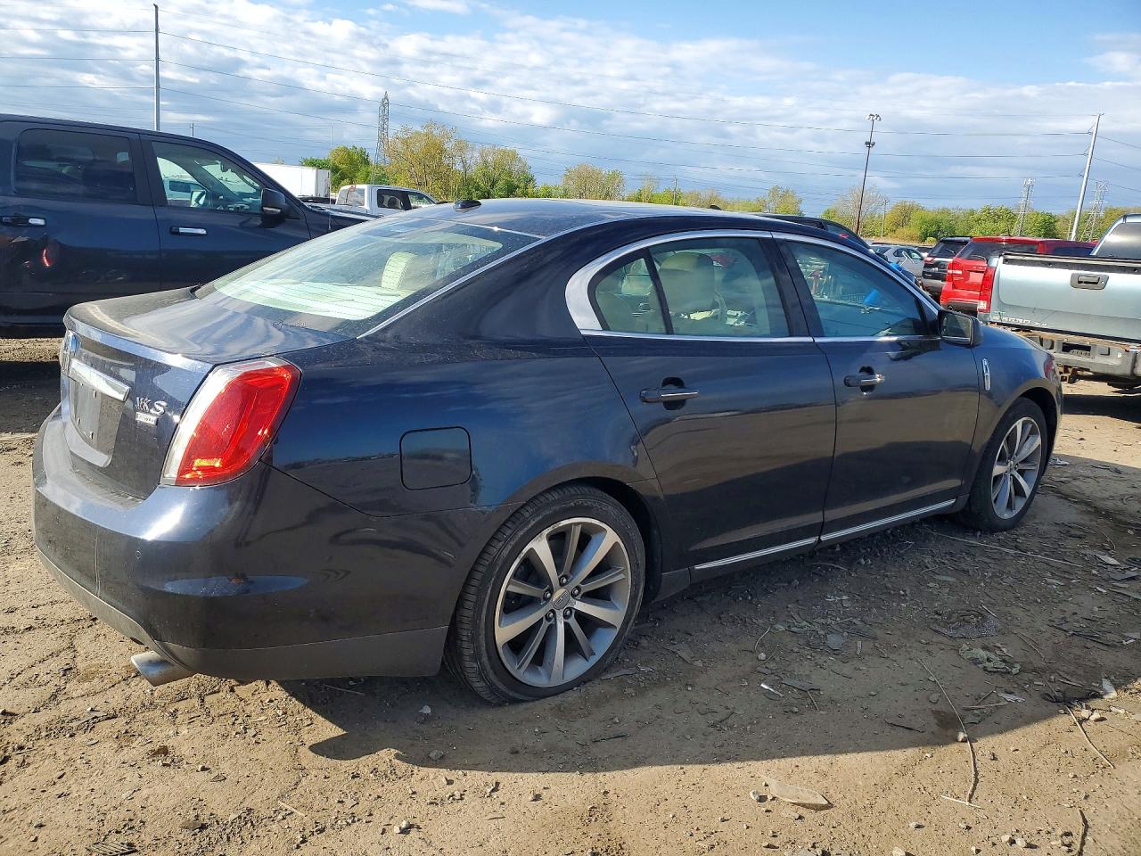 Lincoln MKS