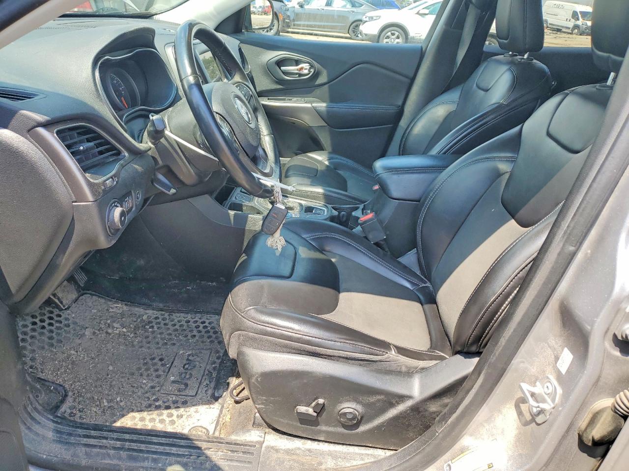 Jeep Grand Cherokee Latitude Plus