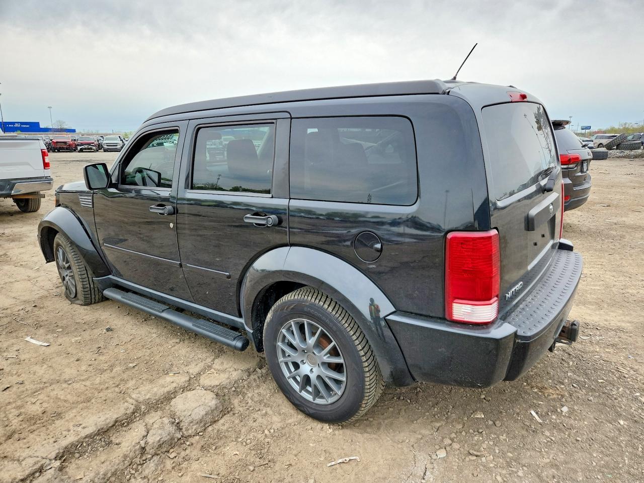 Dodge Nitro Sxt