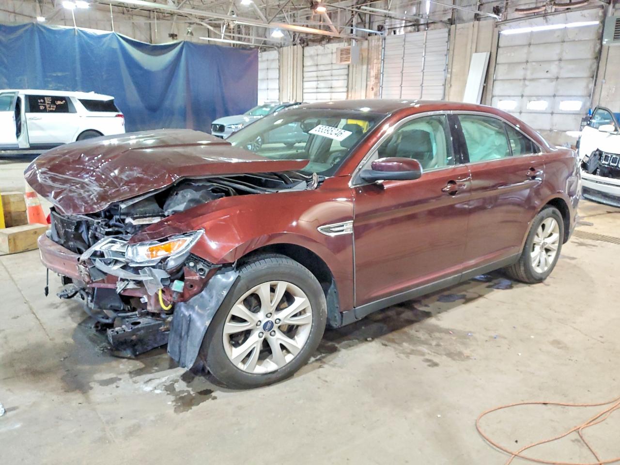Salvage Ford Taurus Image
