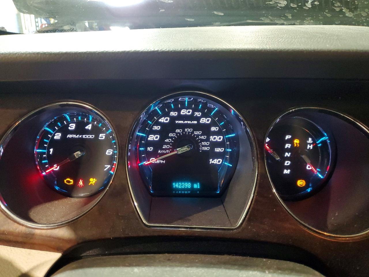 Ford Taurus Sel
