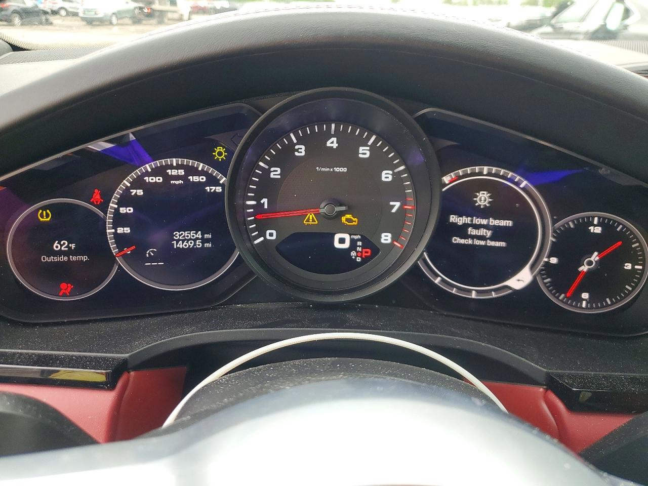 Porsche Cayenne Base