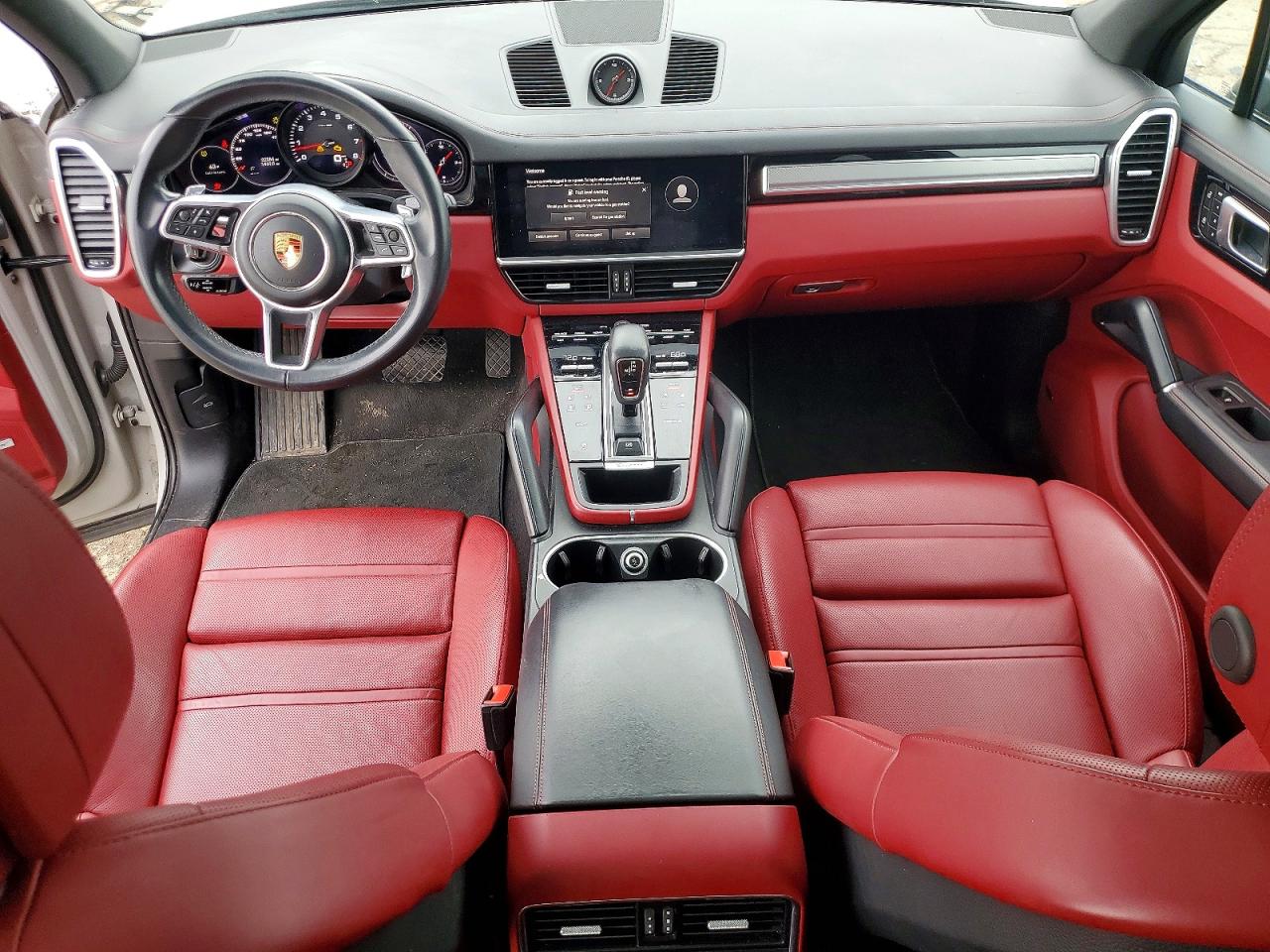 Porsche Cayenne Base