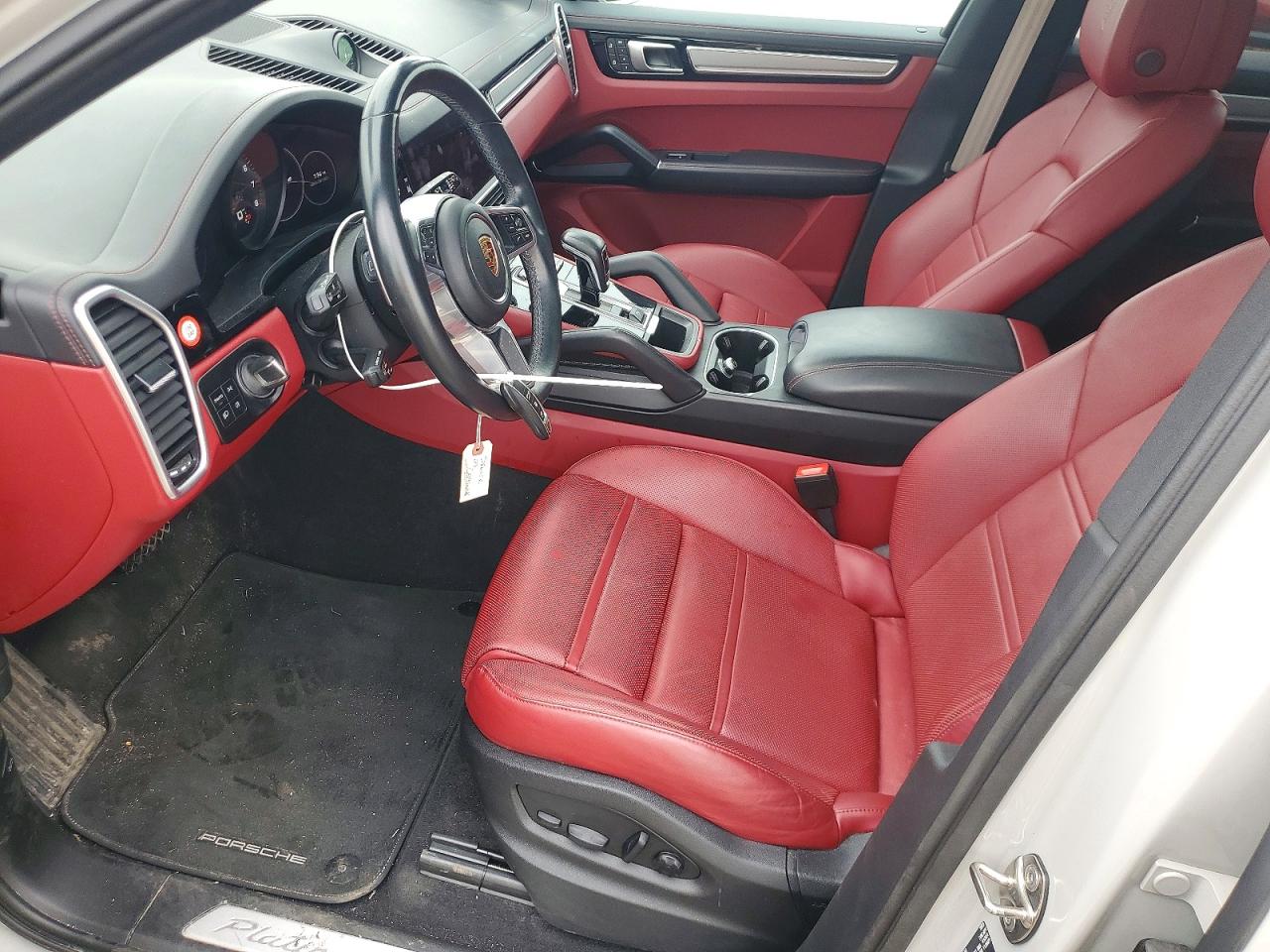 Porsche Cayenne Base