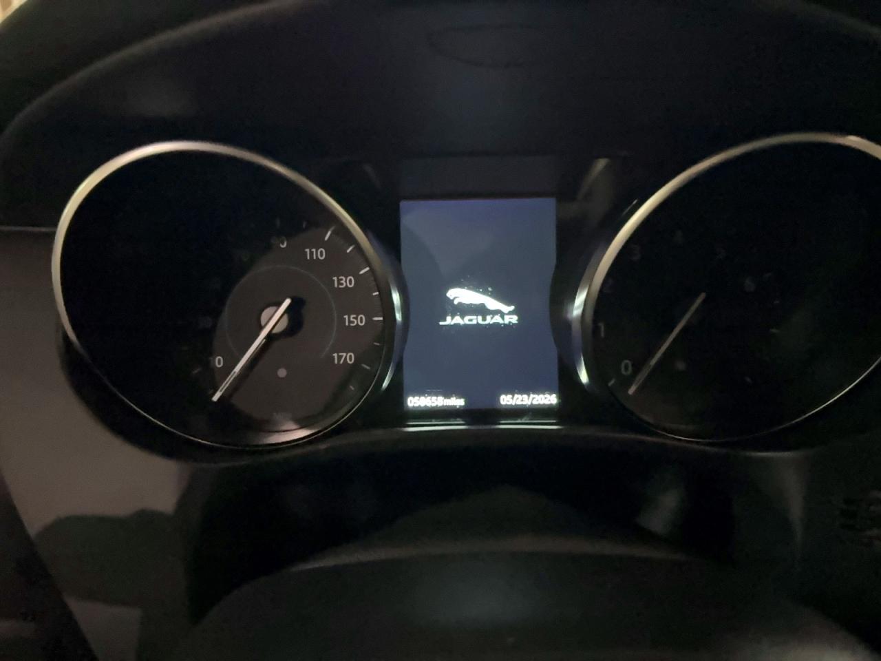Jaguar F-PACE Premium