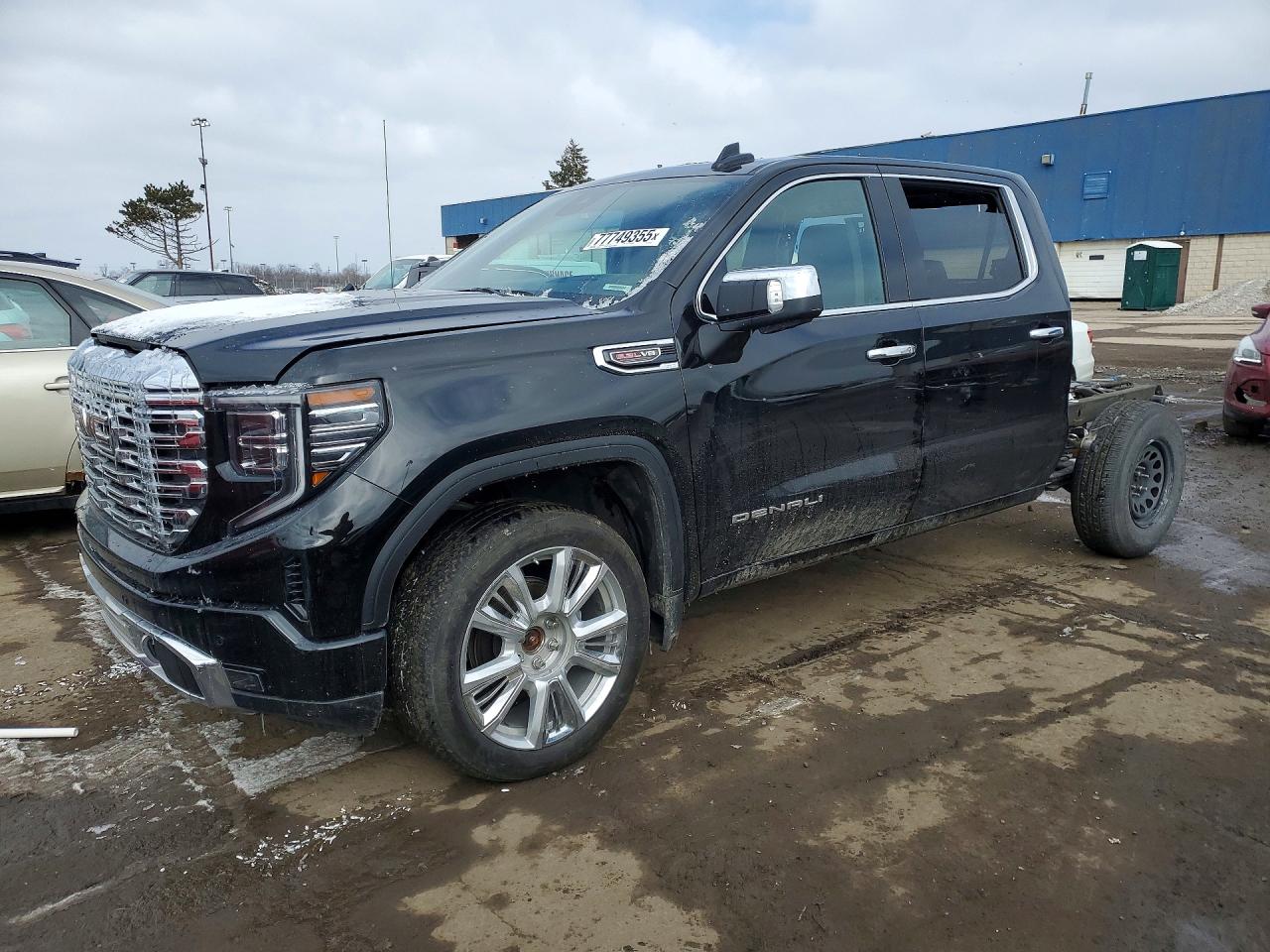 Salvage GMC Sierra Image