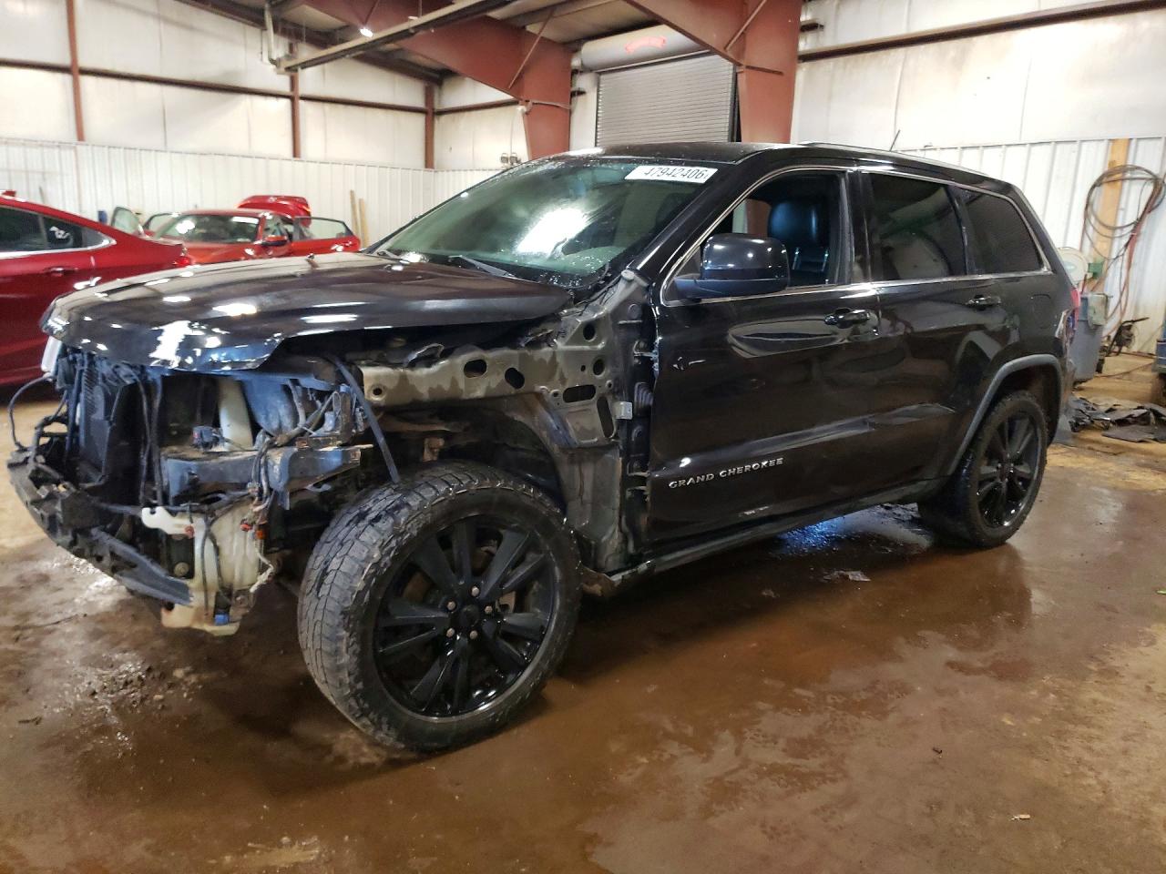 Salvage Jeep Grand Cherokee Image