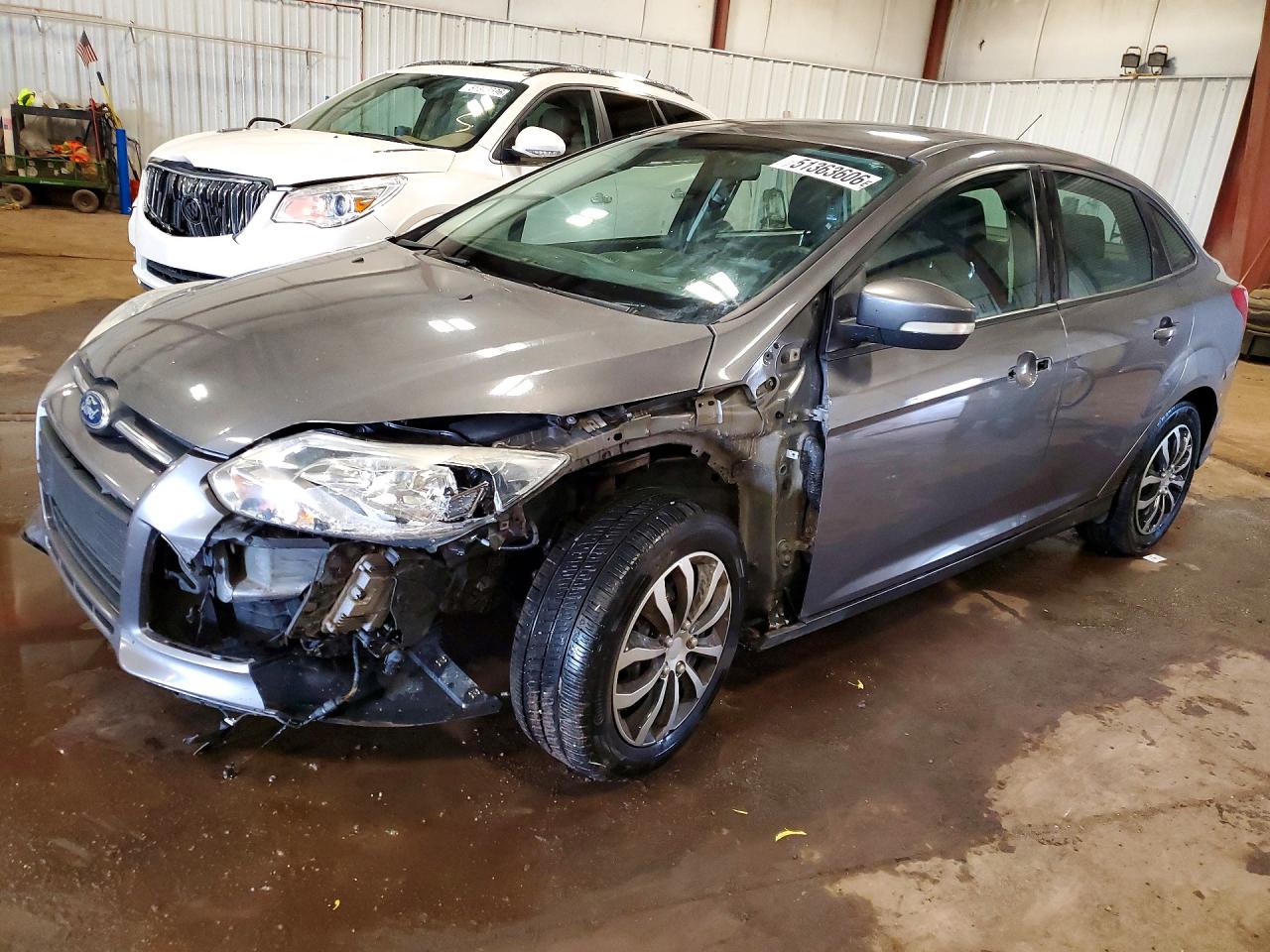 Salvage Ford Focus Image