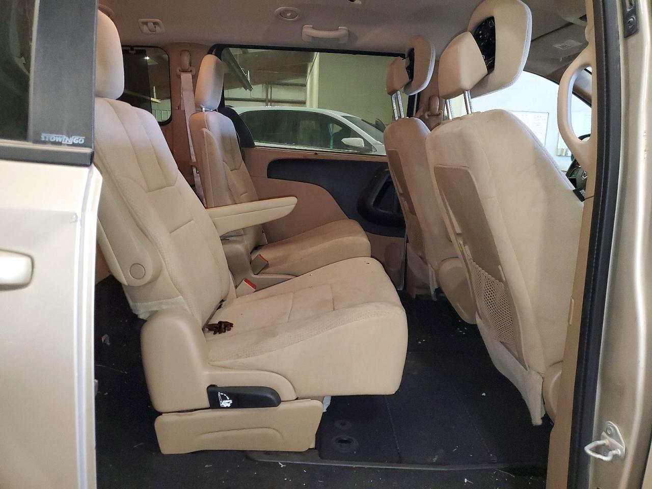 Dodge Caravan Sxt