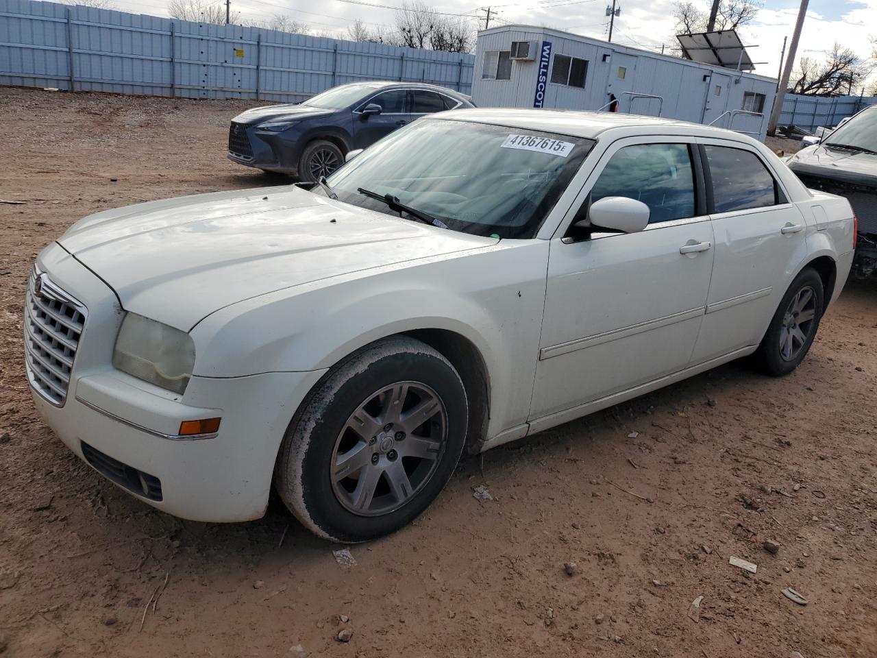 Salvage Chrysler 300 Image