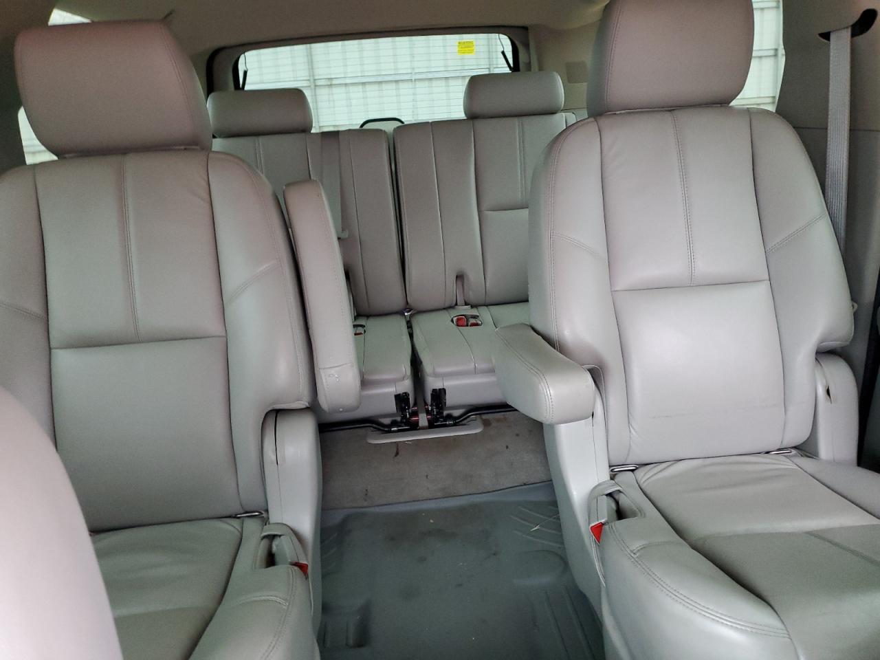 GMC Yukon C1500 Slt