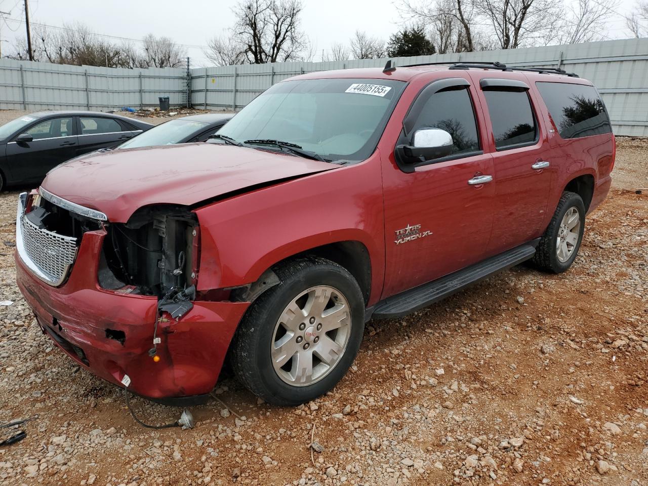 Salvage GMC Yukon Image