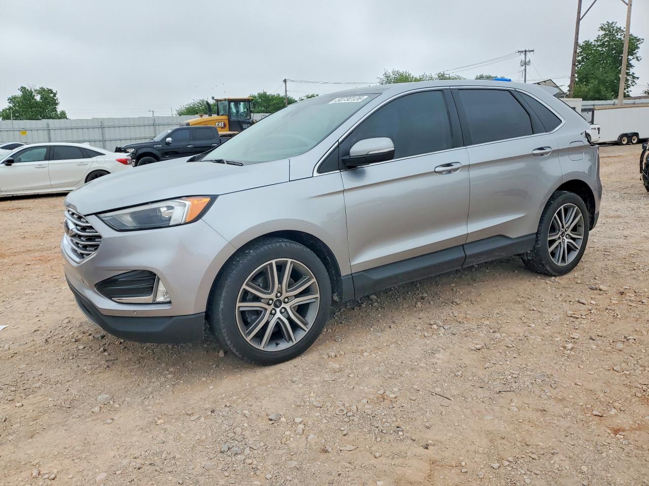 Salvage Ford Edge Image