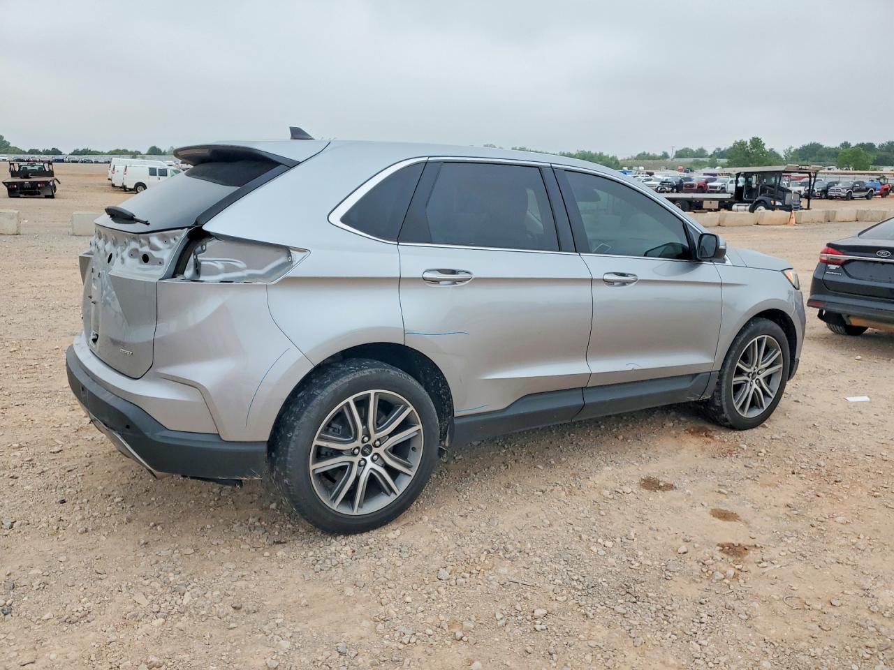Ford Edge Titanium
