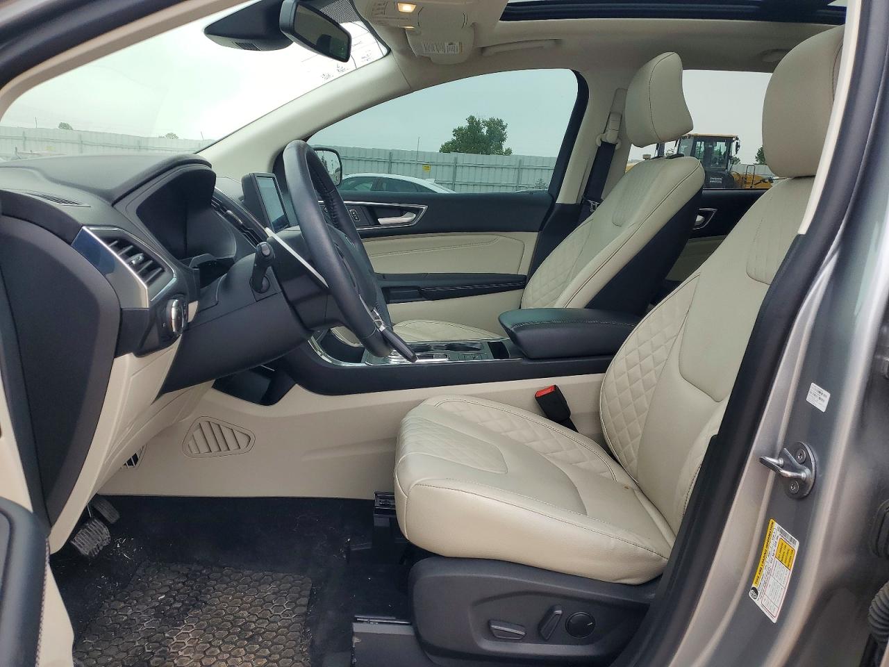Ford Edge Titanium