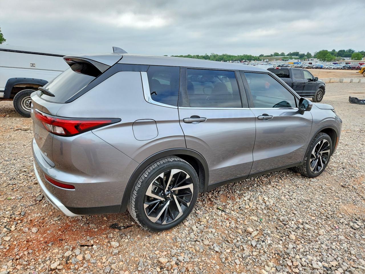 Mitsubishi Outlander Se