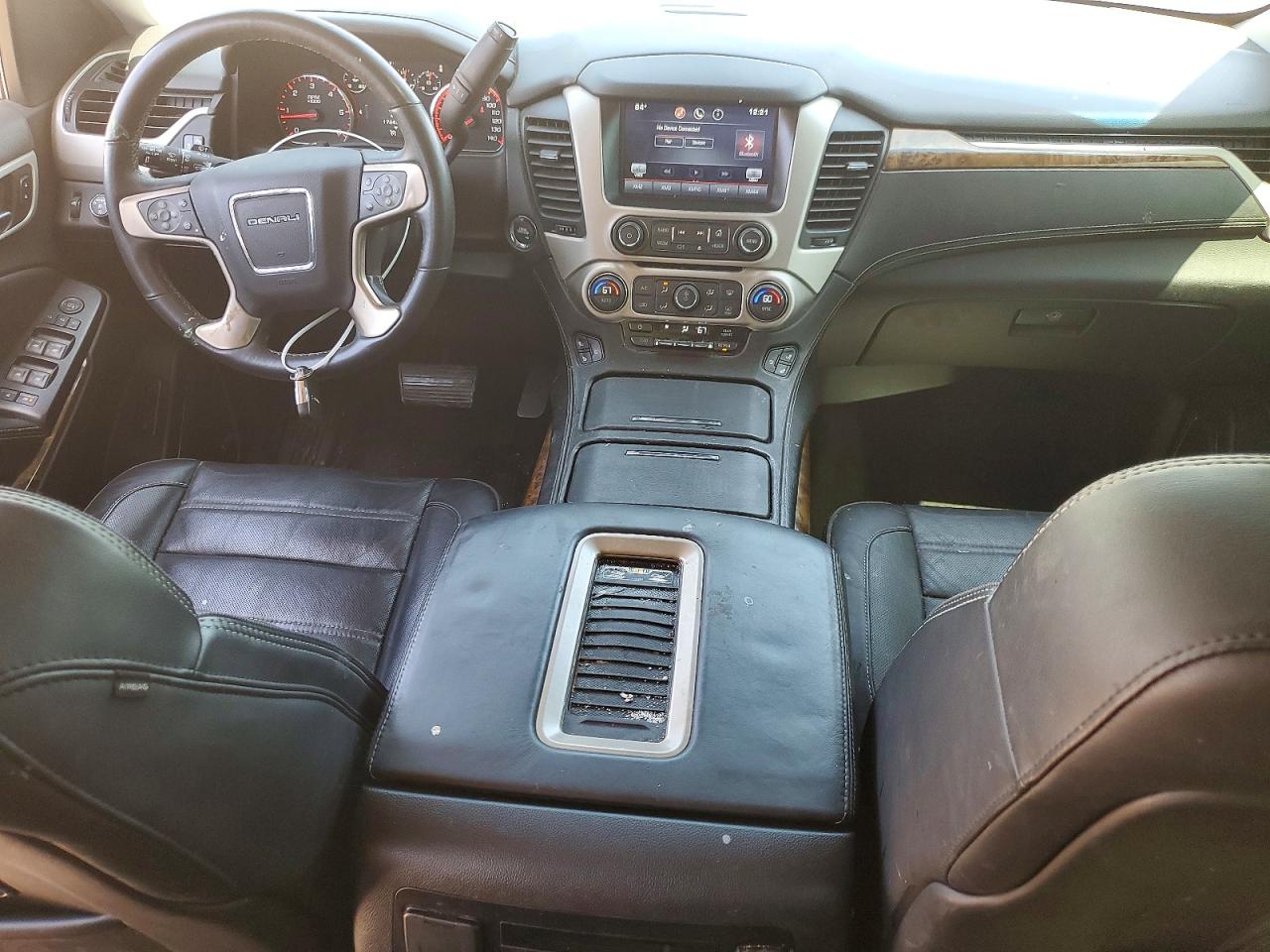 GMC Yukon Denali