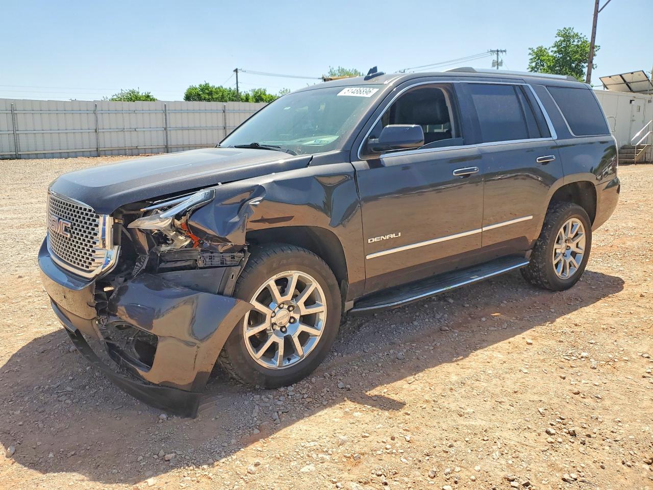 Salvage GMC Yukon Image