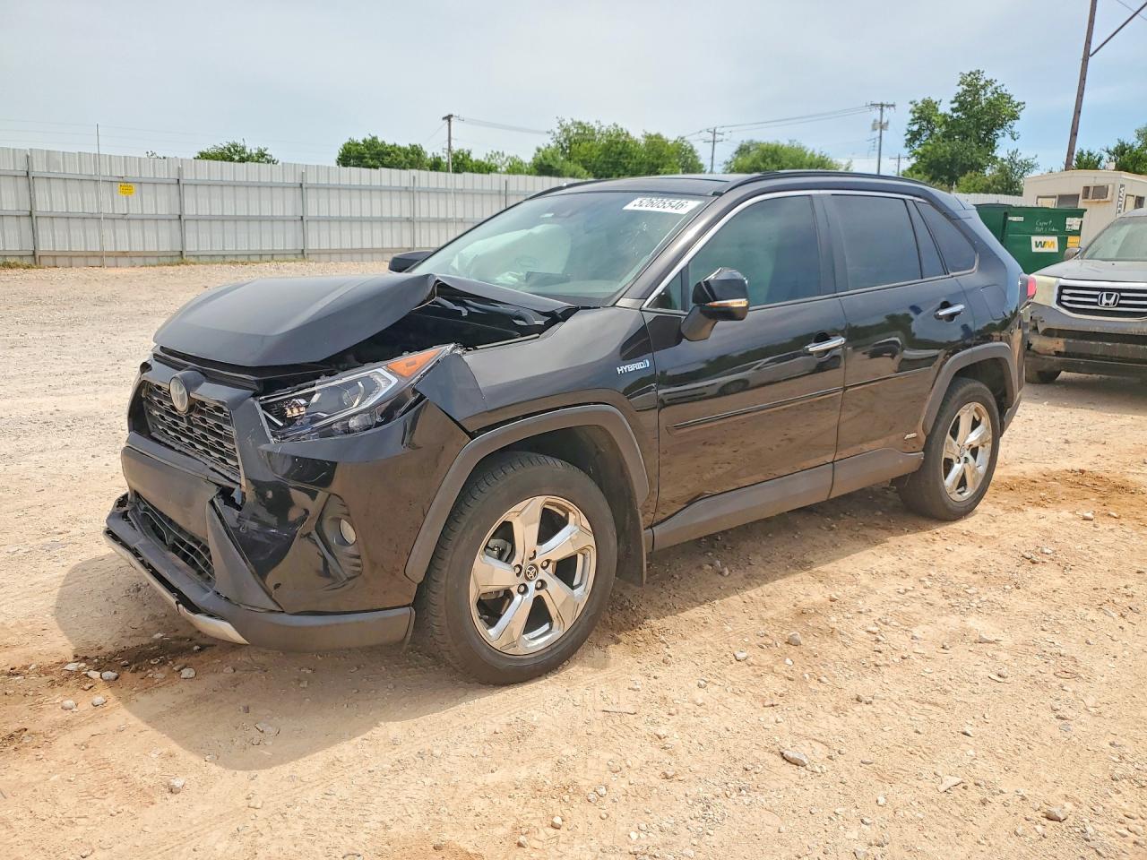 Salvage Toyota RAV4 Image