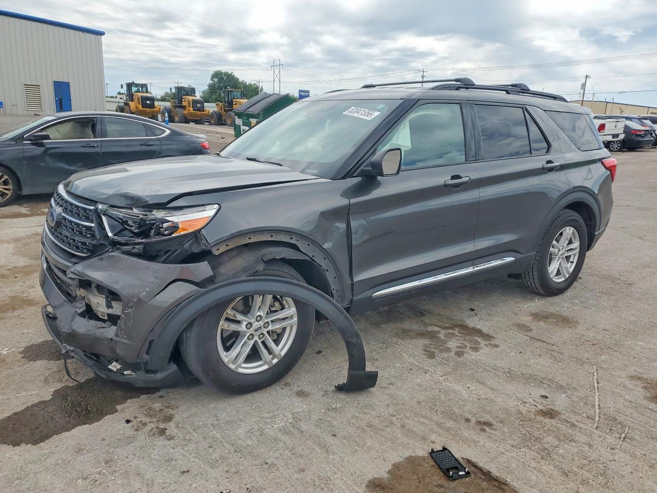 Salvage Ford Explorer Image