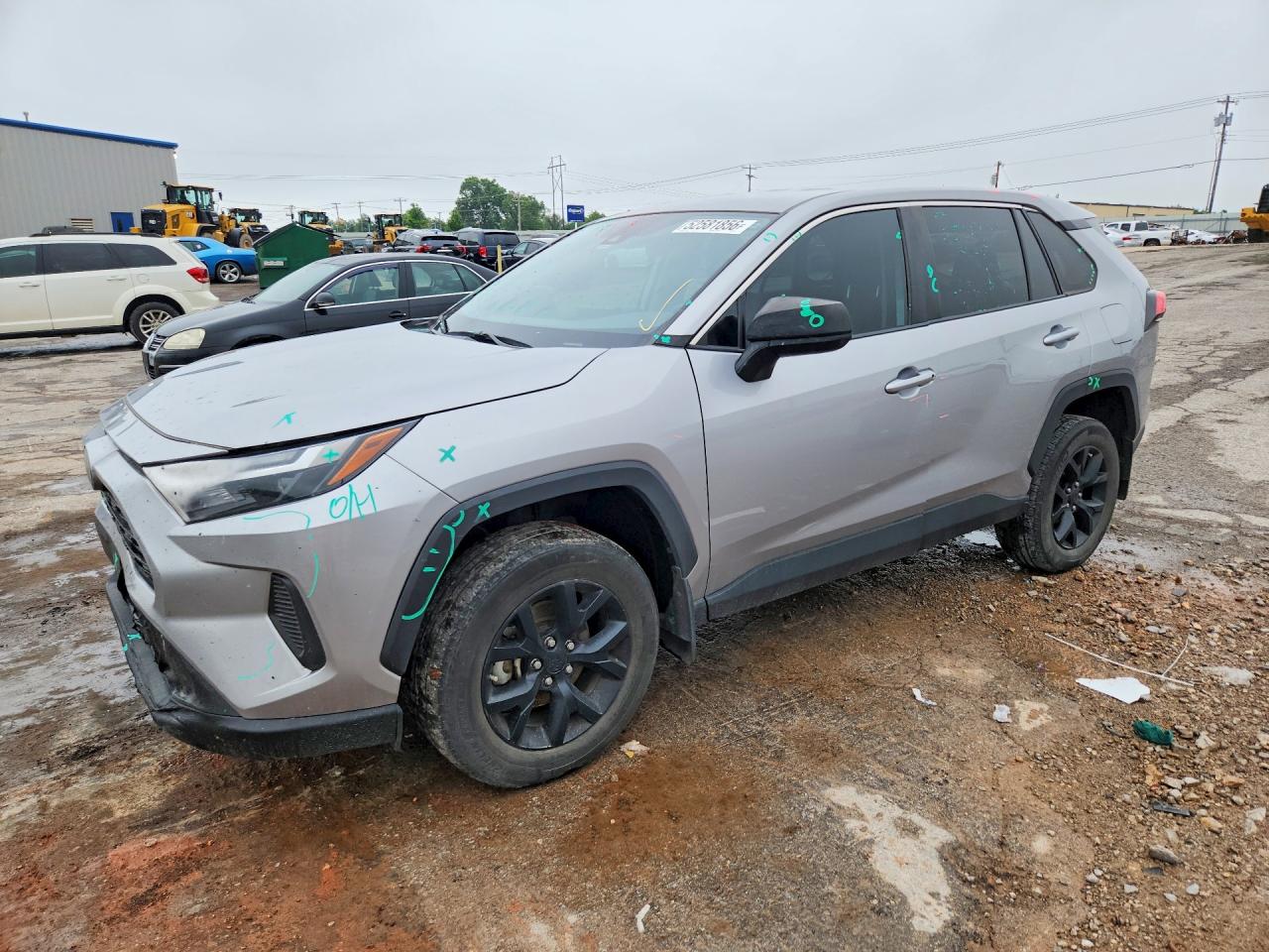 Salvage Toyota RAV4 Image