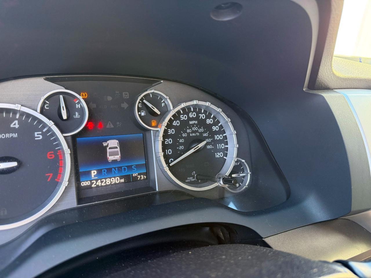 Toyota Tundra Sr5