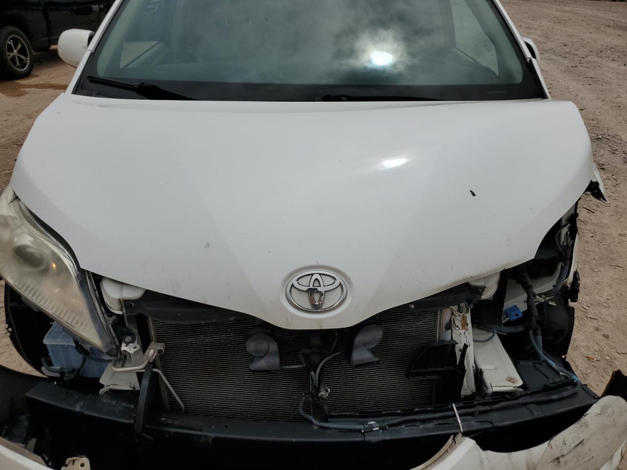 Toyota Sienna Xle 8-passenger