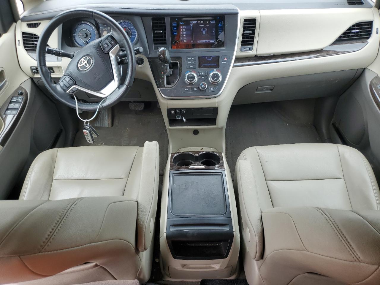 Toyota Sienna Xle 8-passenger