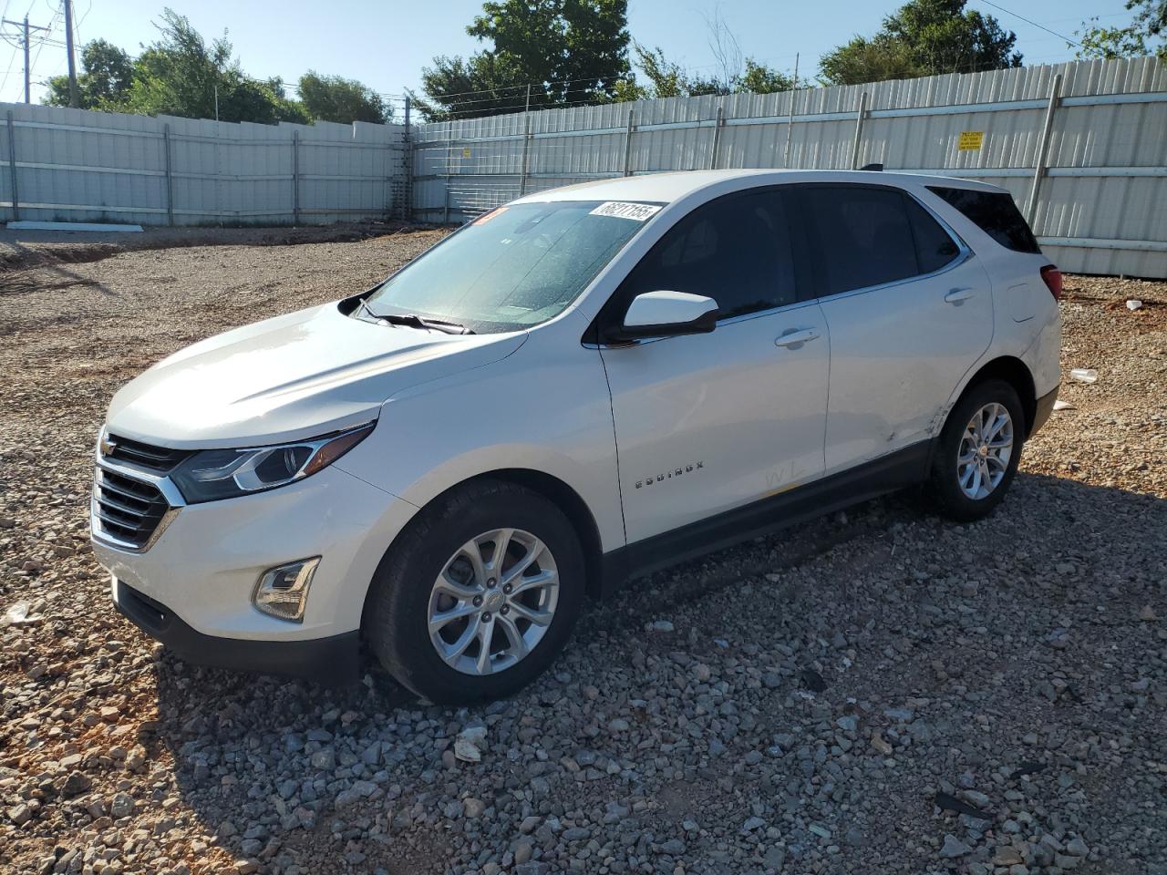 Salvage Chevrolet Equinox Image