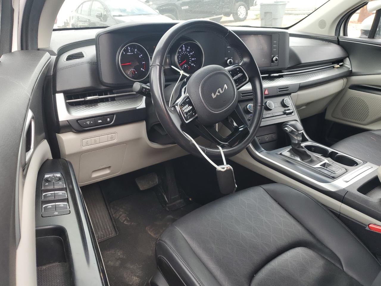 Kia Carnival Lx