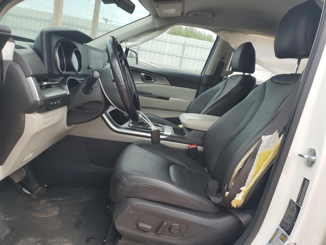 Kia Carnival Lx