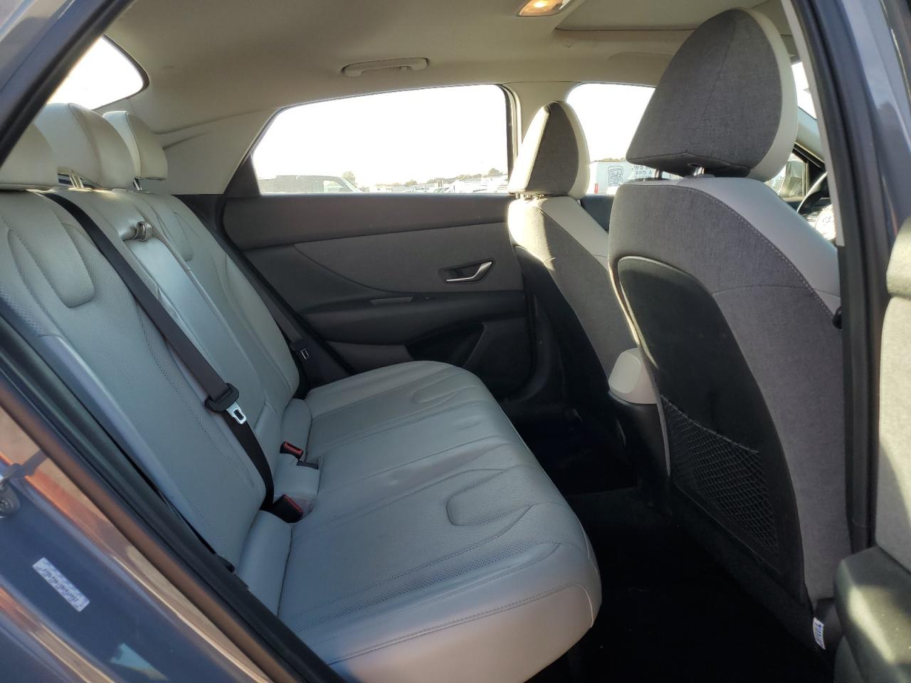 Hyundai ELANTRA Limited