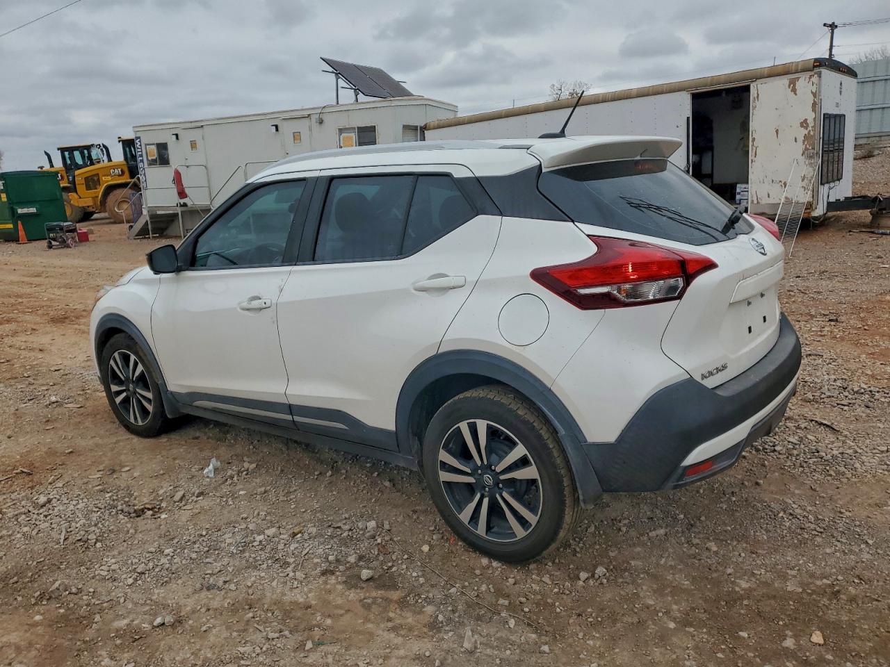 Nissan Kicks S
