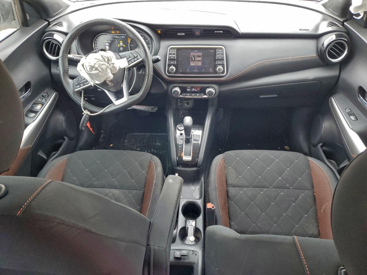 Nissan Kicks S