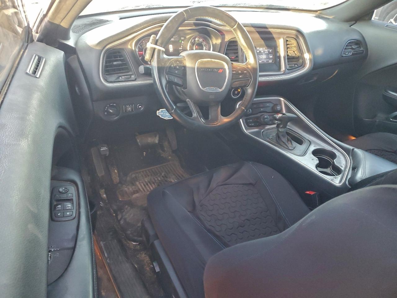 Dodge Challenger Sxt