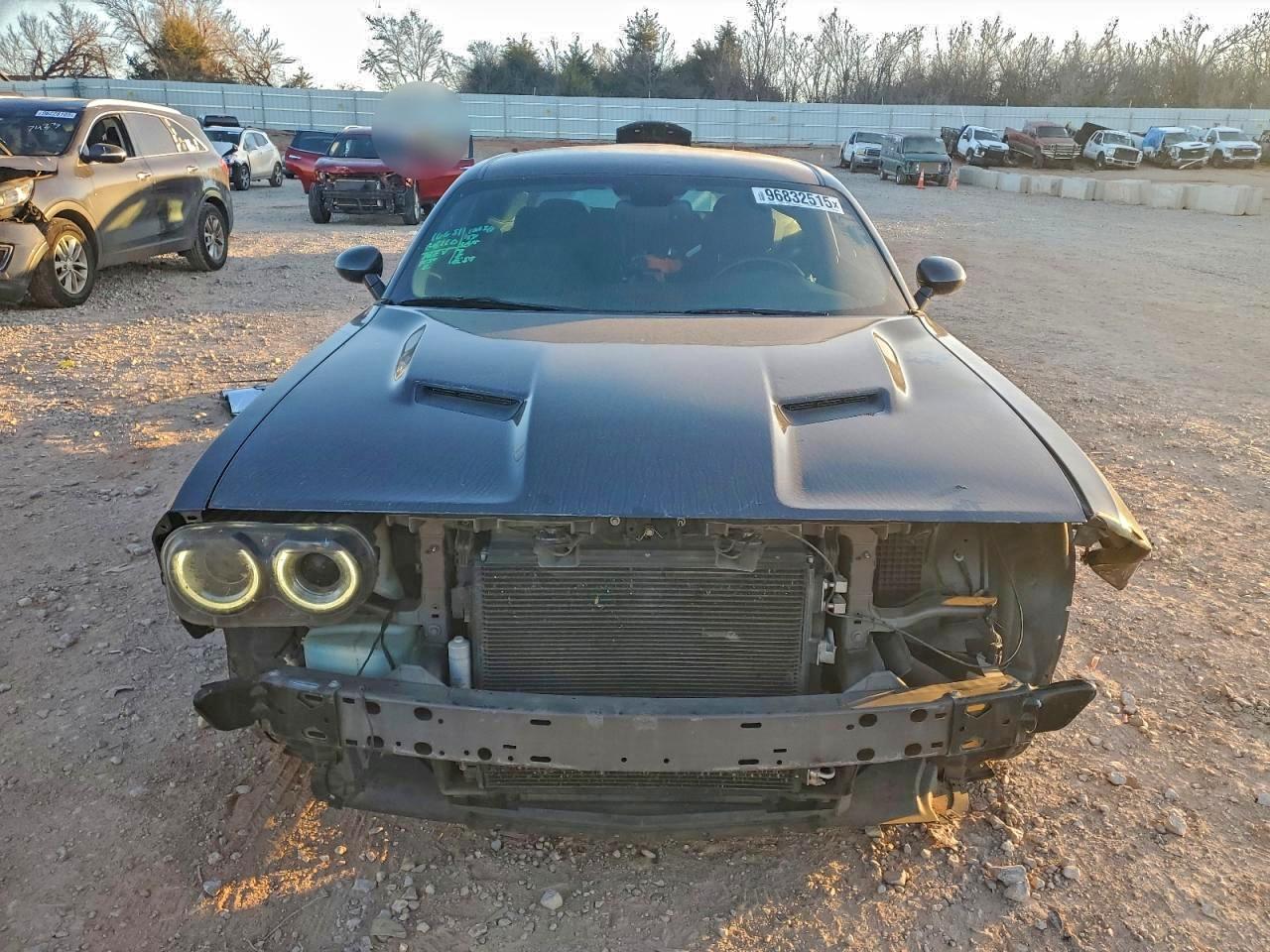 Dodge Challenger Sxt
