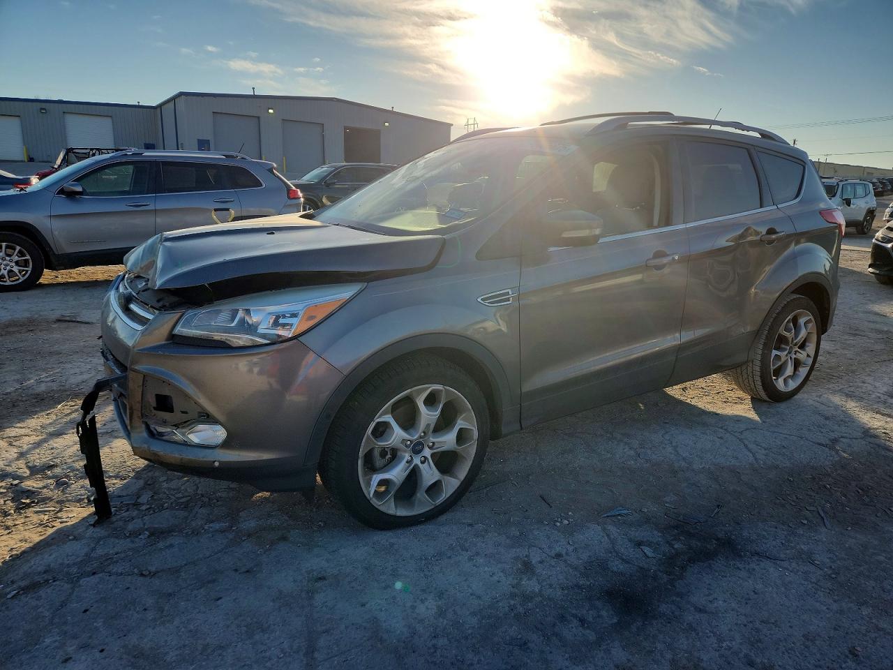 Salvage Ford Escape Image