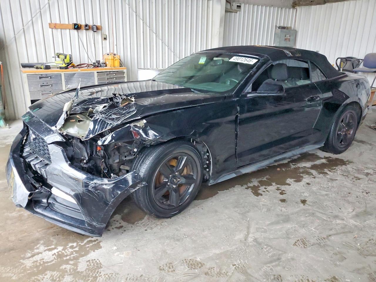 Salvage Ford Mustang Image