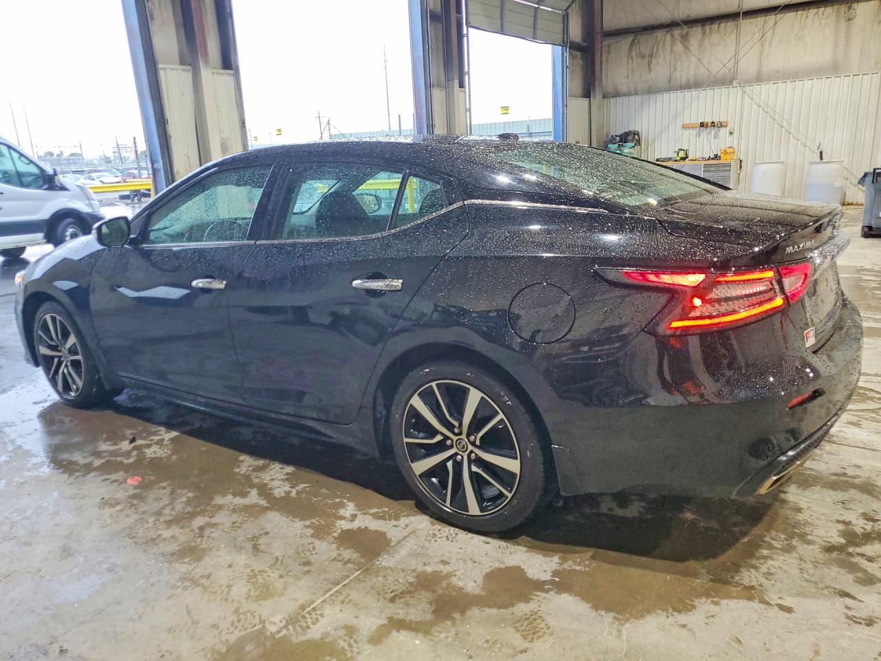 Nissan Maxima Sv