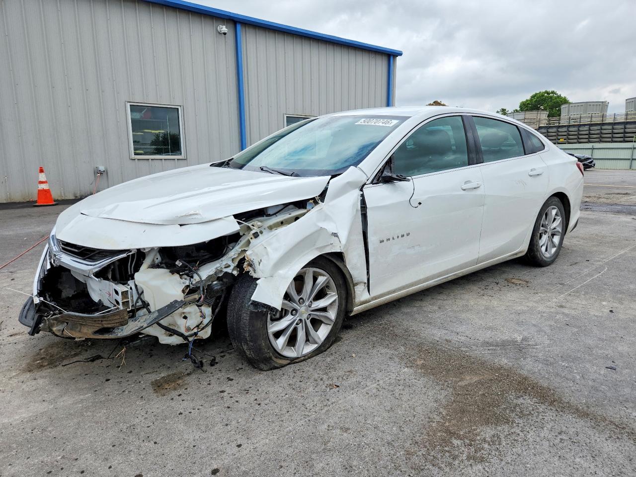 Salvage Chevrolet Malibu Image
