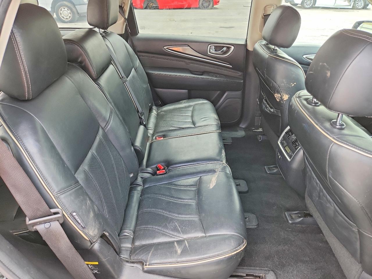 INFINITI Qx Luxe