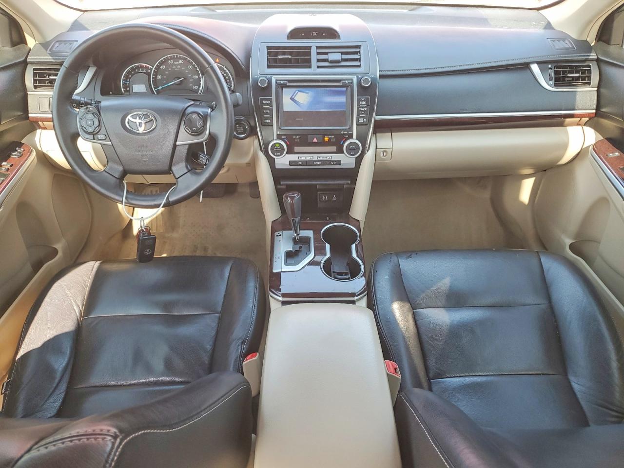 Toyota Camry Xle