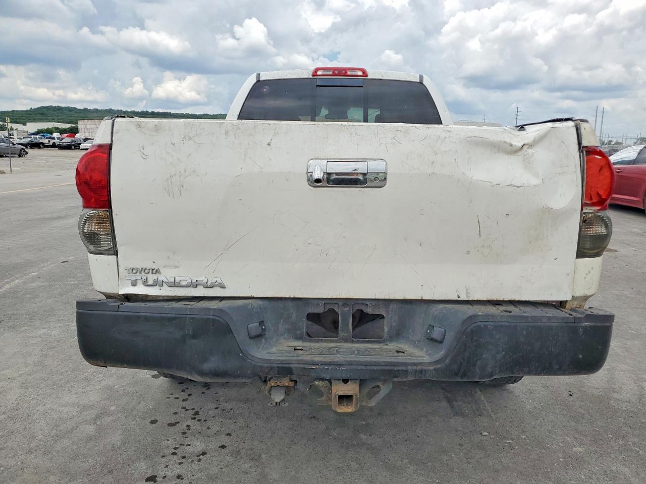 Toyota Tundra Double Cab Sr5