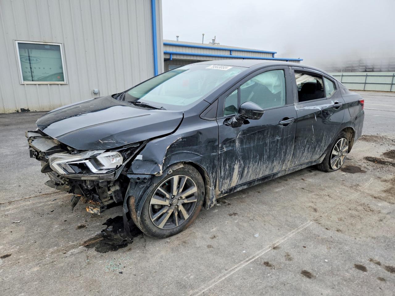 Salvage Nissan Versa Image