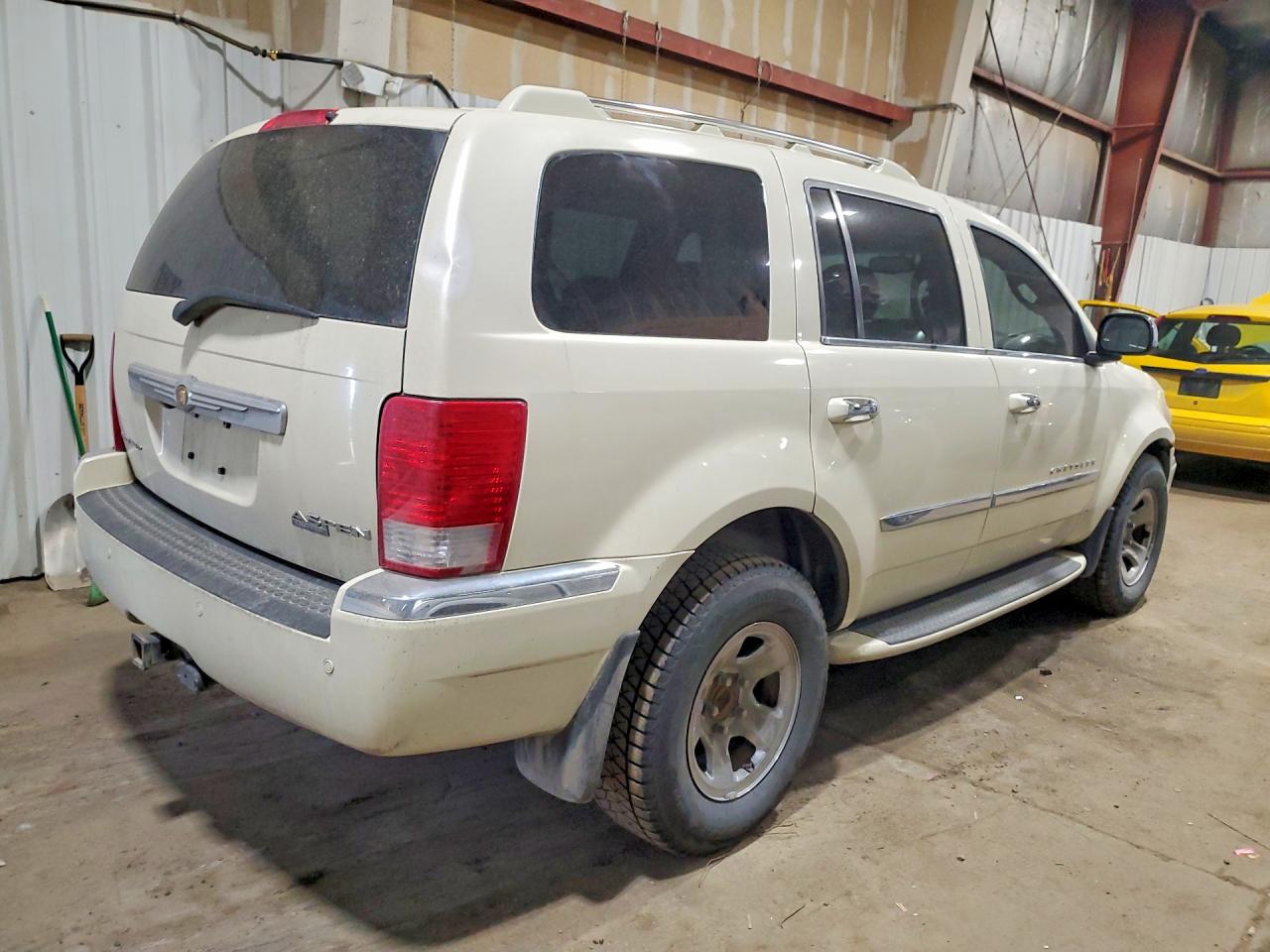Chrysler Aspen Limited